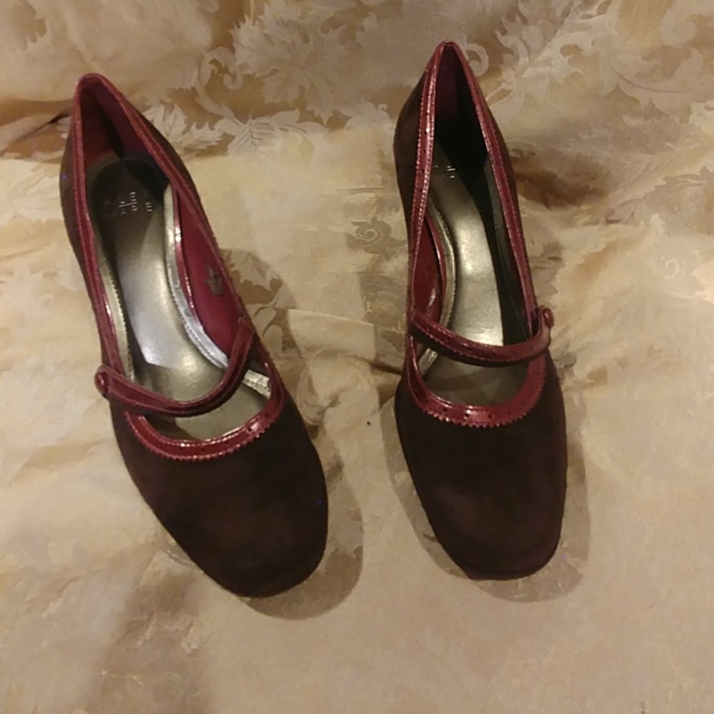 Alex Marie faux suade wedge